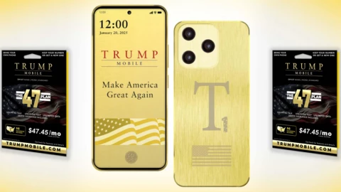 Không thể tin được, Trump T1 Phone lại giống chiếc smartphone phổ thông này!
